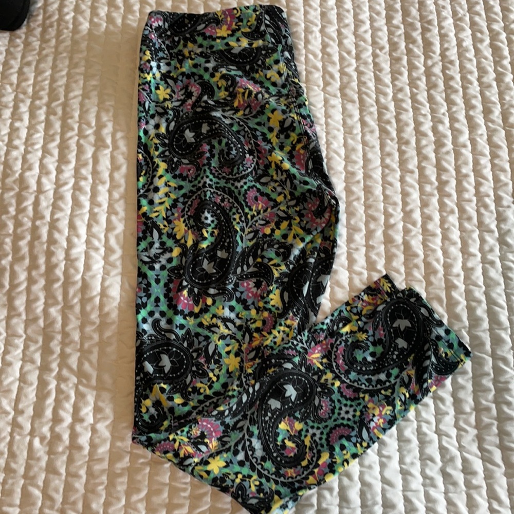 Lularoe TC Paisley colorful leggings